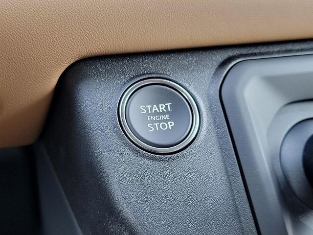 2025 Land Rover Defender 110 X-Dynamic SE photo 21