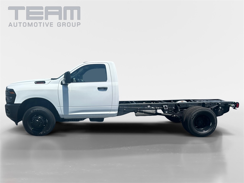 2025 Ram 3500 Tradesman photo 4