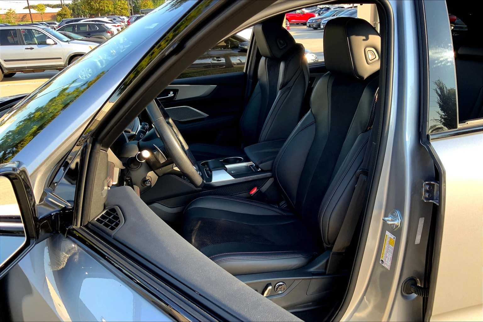 2023 Acura MDX SH-AWD A-Spec photo 7