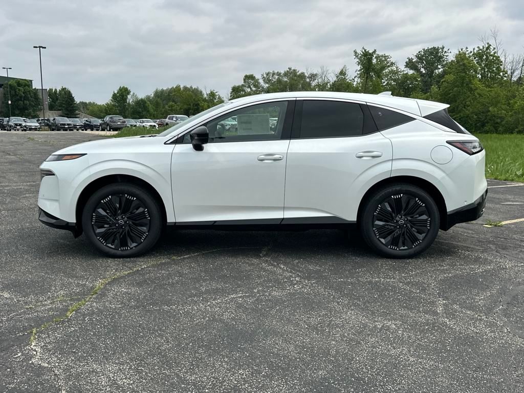2025 Nissan Murano Platinum photo 2