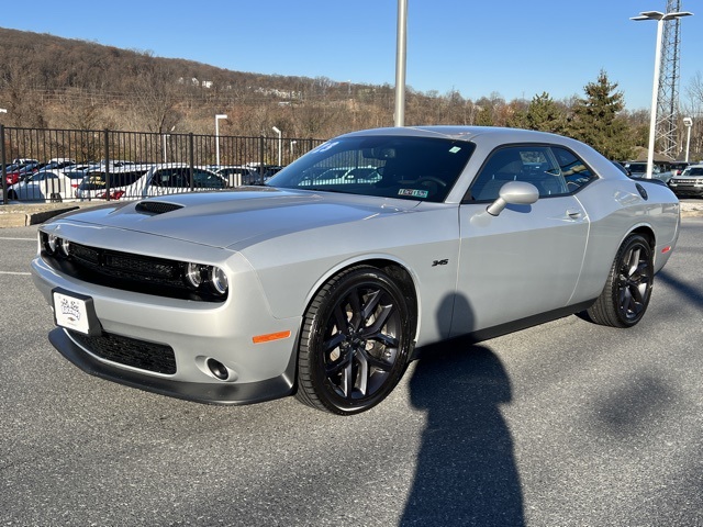2023 Dodge Challenger R/T photo 3