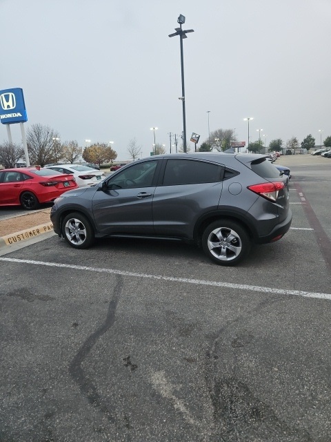 2022 Honda HR-V LX's photo