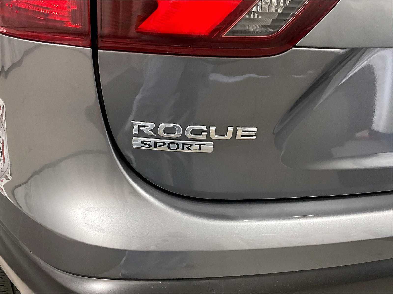 2019 Nissan Rogue Sport SV photo 28
