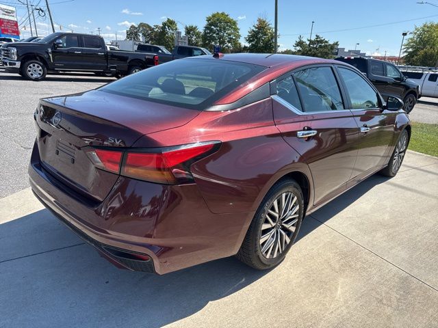 2023 Nissan Altima 2.5 SV photo 8