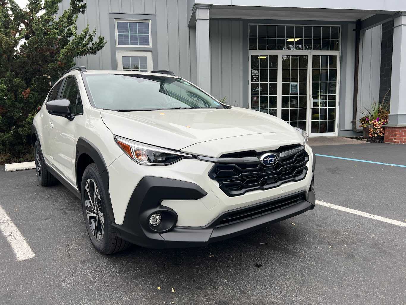 2025 Subaru Crosstrek Premium photo 2