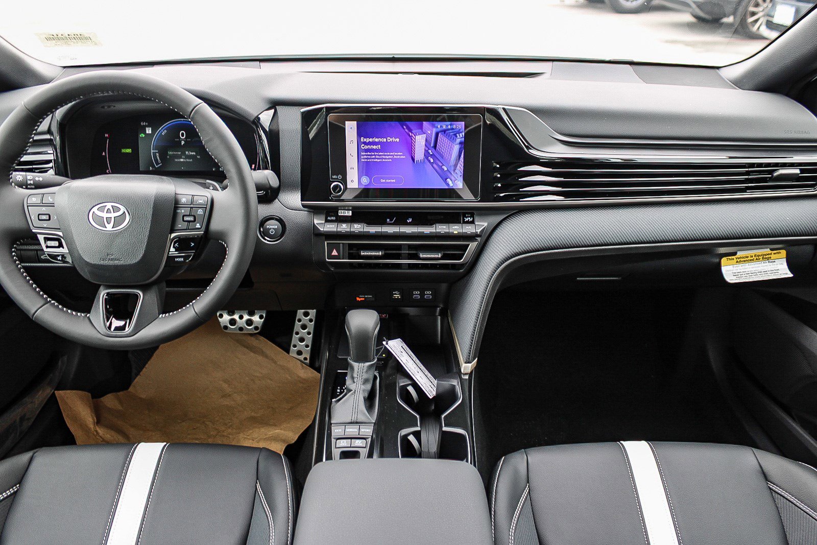 2025 Toyota Camry SE photo 12