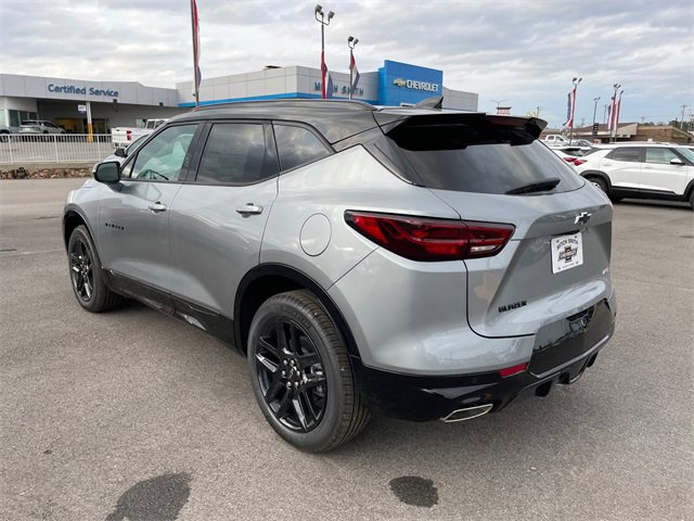 2025 Chevrolet Blazer RS photo 3