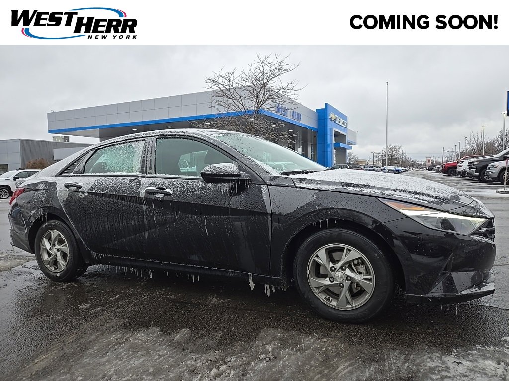 2023 Hyundai Elantra SE