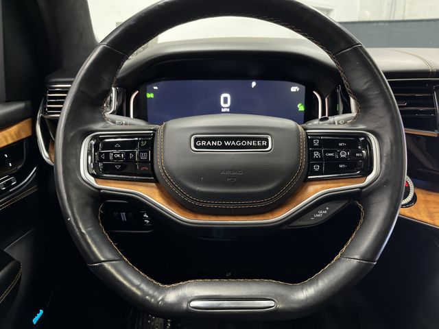 2022 Jeep Grand Wagoneer III photo 16