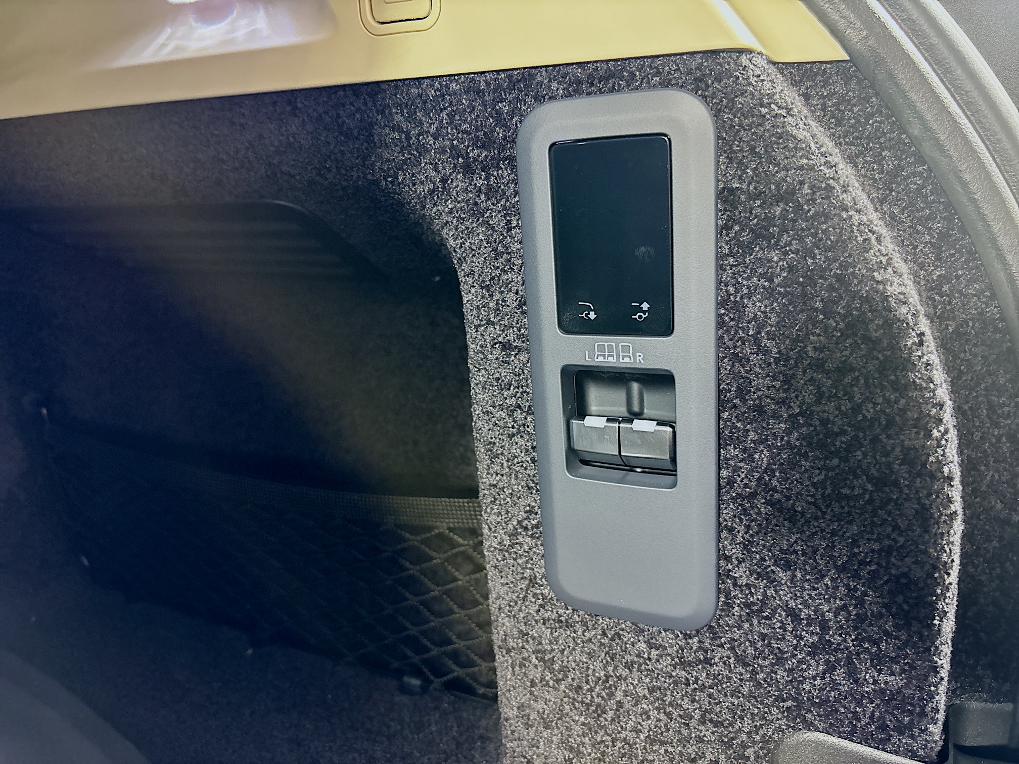 2025 Land Rover Range Rover SE photo 24