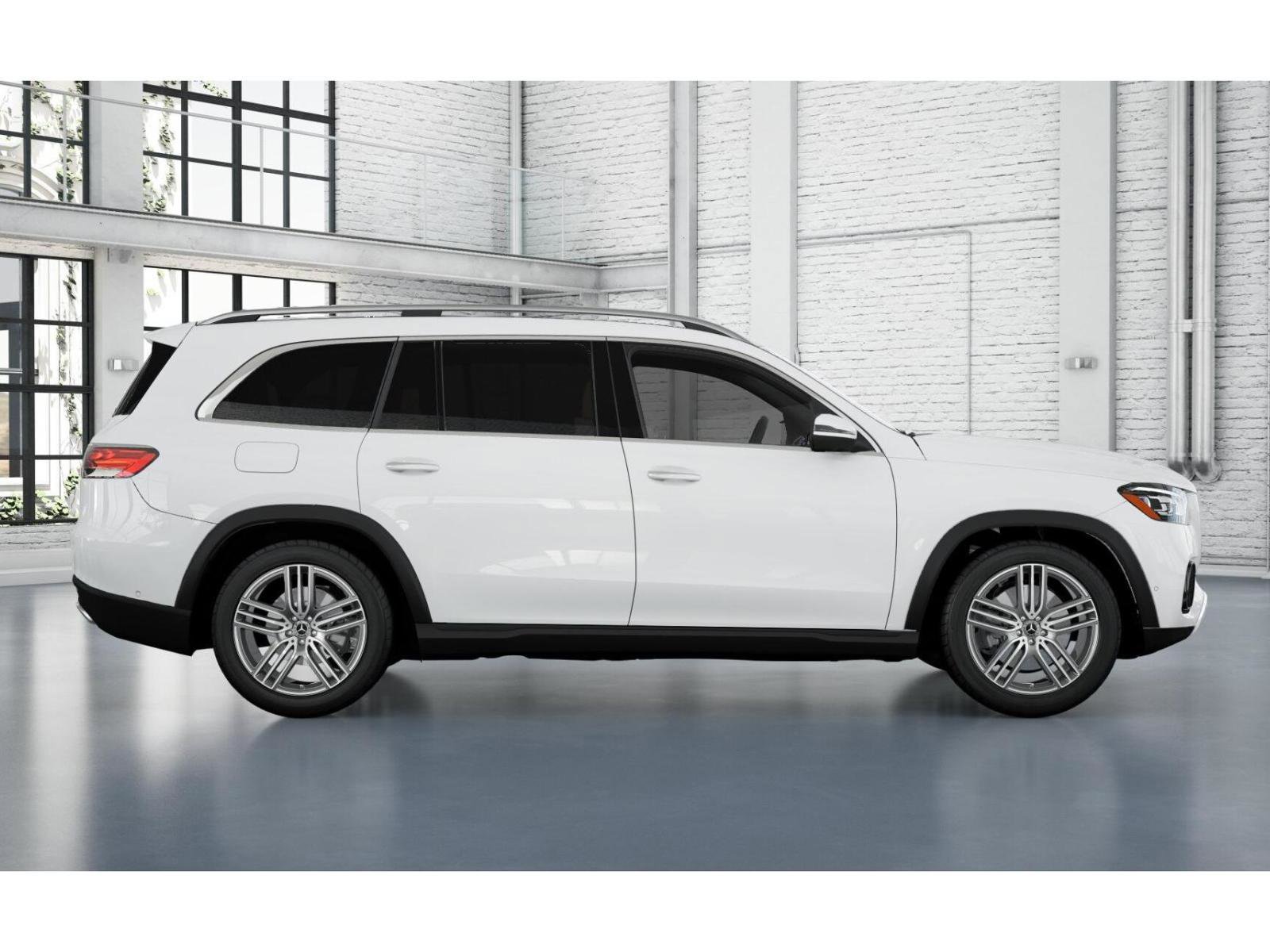 2025 Mercedes Benz GLS 450 4MATIC photo 2
