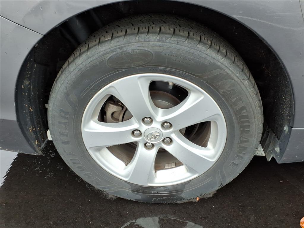 2014 Toyota Sienna LE photo 5