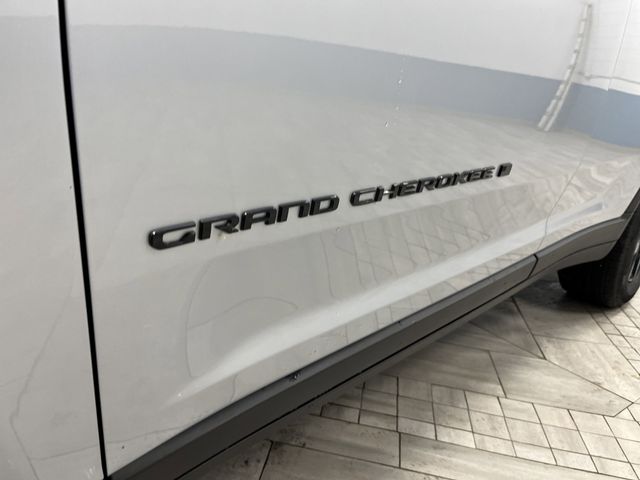 2024 Jeep Grand Cherokee Altitude X photo 30