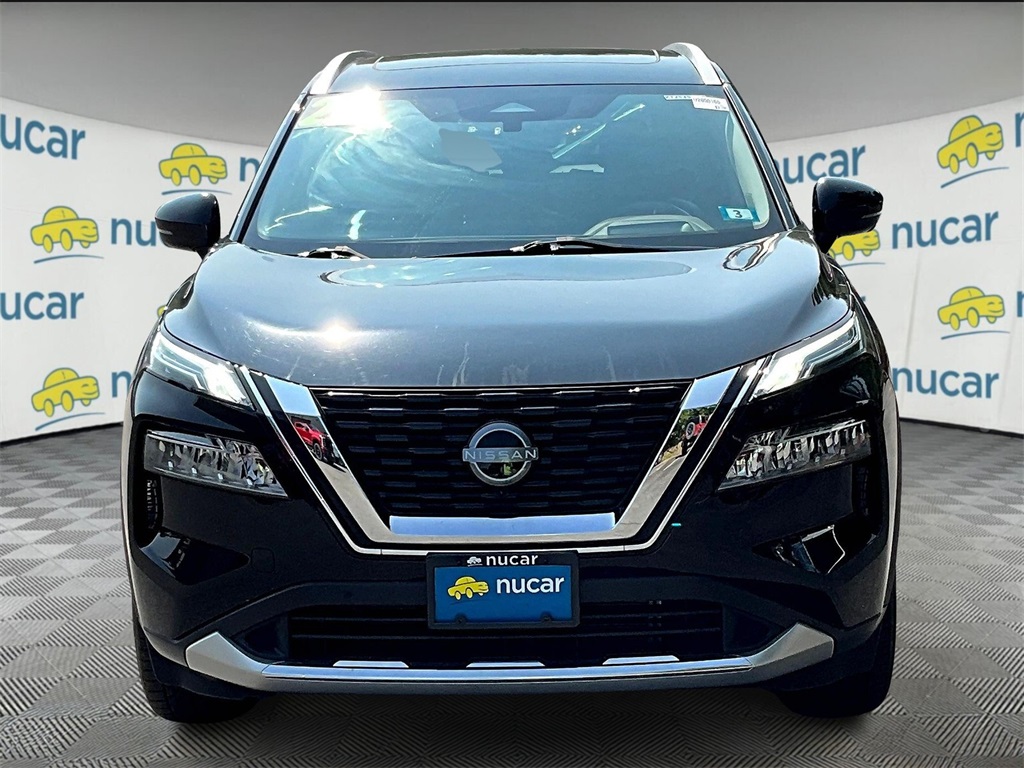2023 Nissan Rogue Platinum photo 2