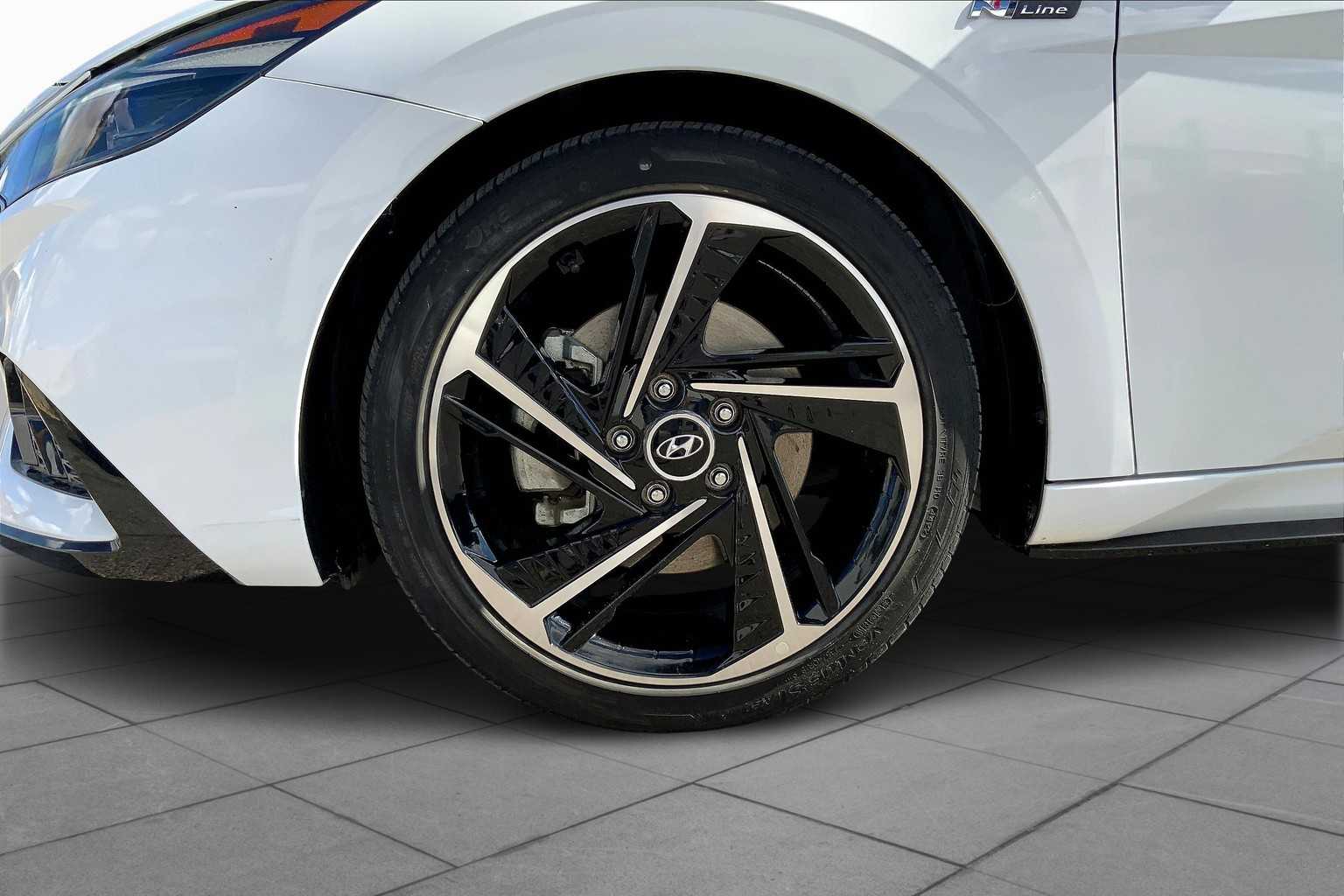 2023 Hyundai Elantra N Line photo 9