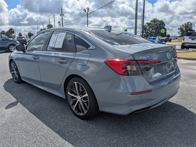 2024 Honda Civic Touring photo 5