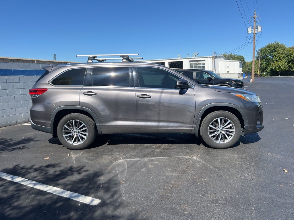 2018 Toyota Highlander XLE photo 5