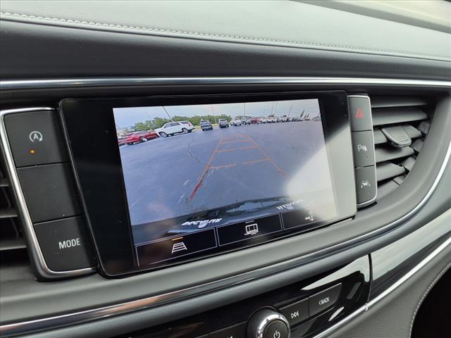 2024 Buick Enclave Essence photo 6