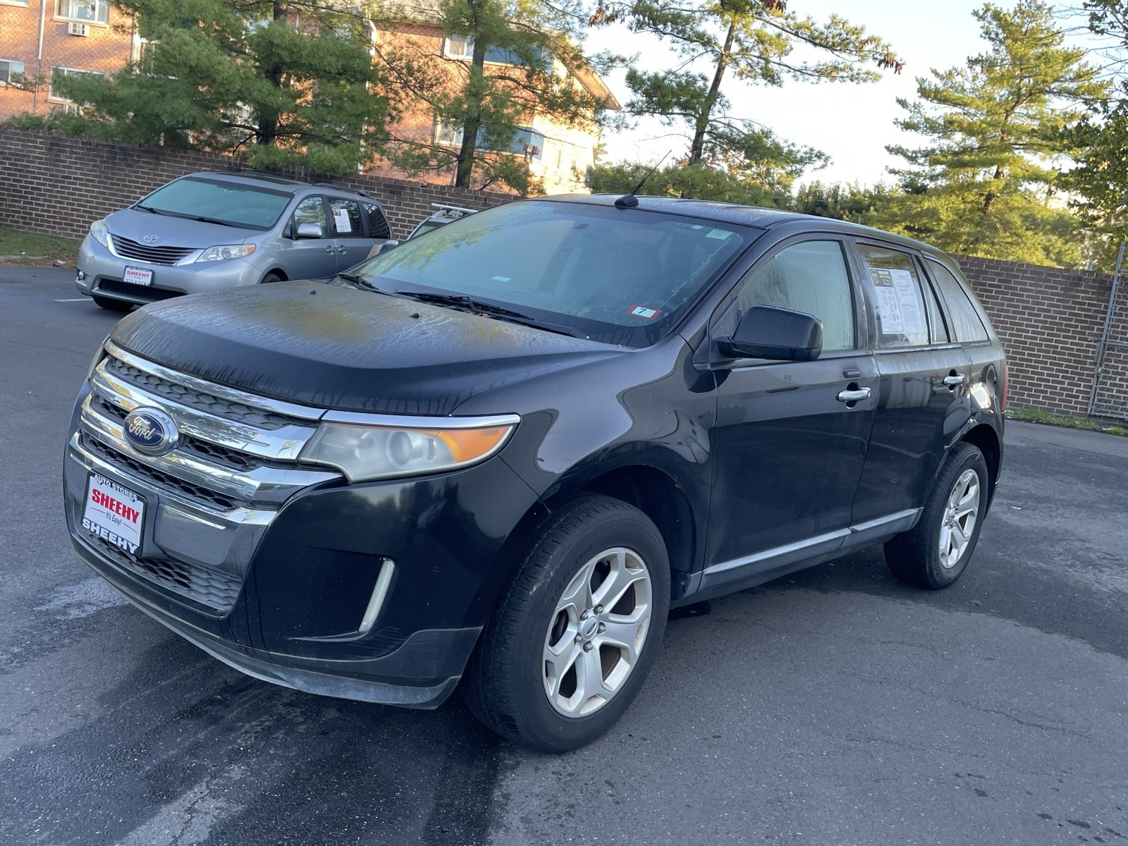 2011 Ford Edge SEL photo 2