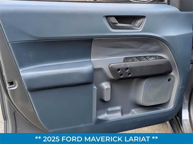 2025 Ford Maverick Lariat photo 9