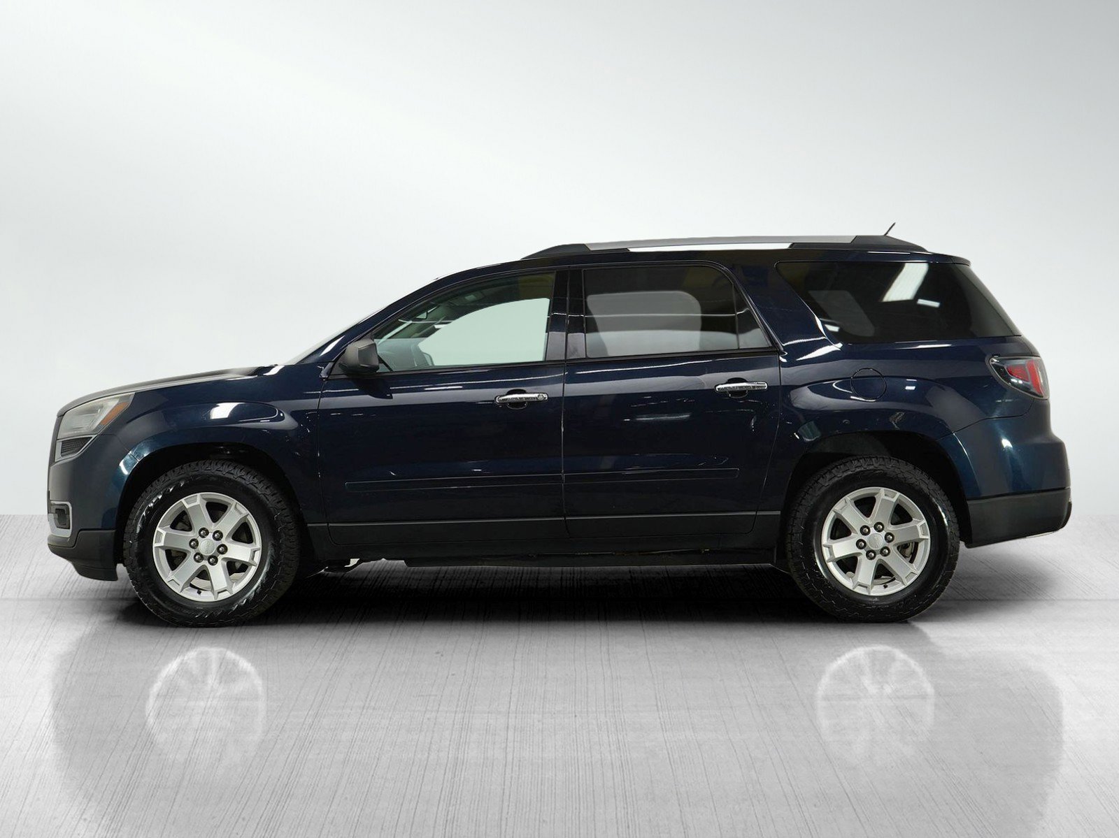 Used 2015 GMC Acadia SLE1 with VIN 1GKKRNED1FJ253889 for sale in Minneapolis, Minnesota