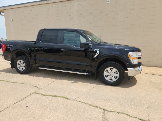 2021 Ford F-150 XLT photo 4