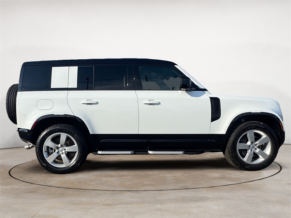 2025 Land Rover Defender 110 X-Dynamic SE photo 5