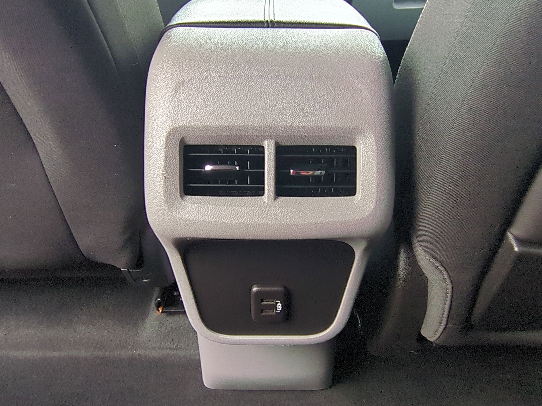 2023 Gmc Terrain SLE photo 24