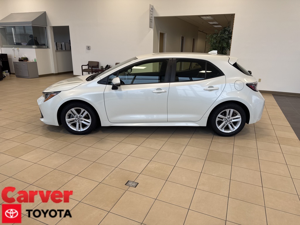 2019 Toyota Corolla Hatchback SE's photo