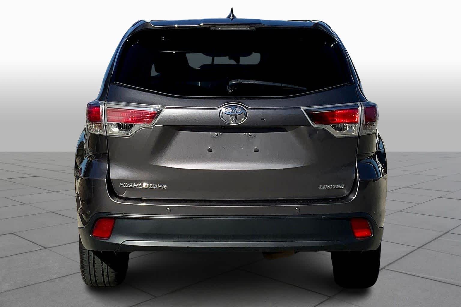 2015 Toyota Highlander Limited photo 4