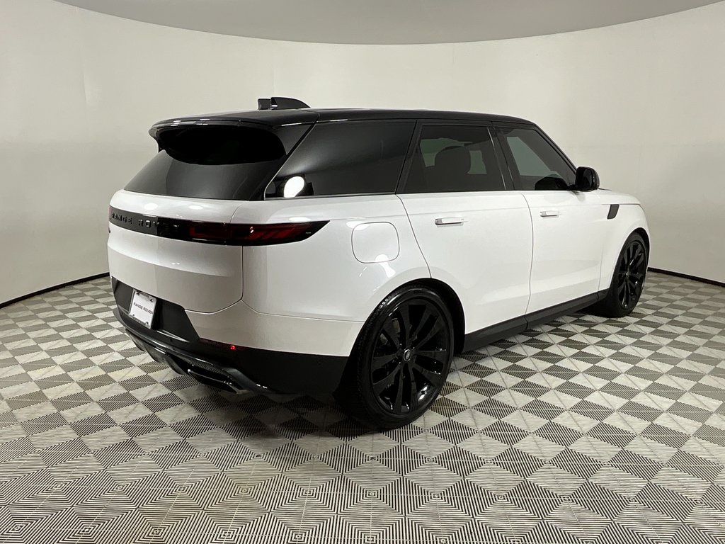 2024 Land Rover Range Rover Sport SE photo 4