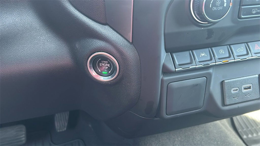 2024 Chevrolet Silverado 1500 Custom photo 29