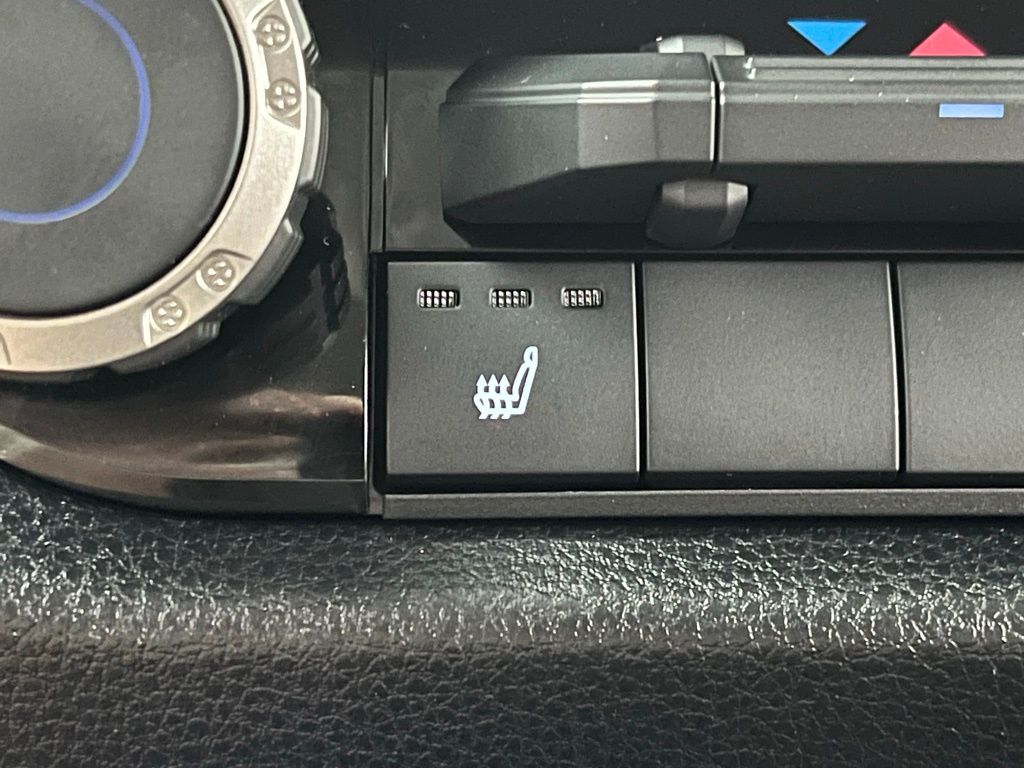 2022 Toyota Tundra SR5 photo 5