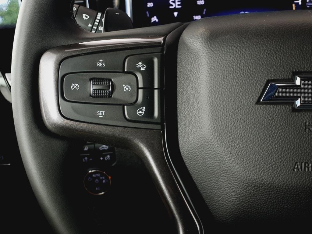 2025 Chevrolet Silverado 1500 High Country photo 11