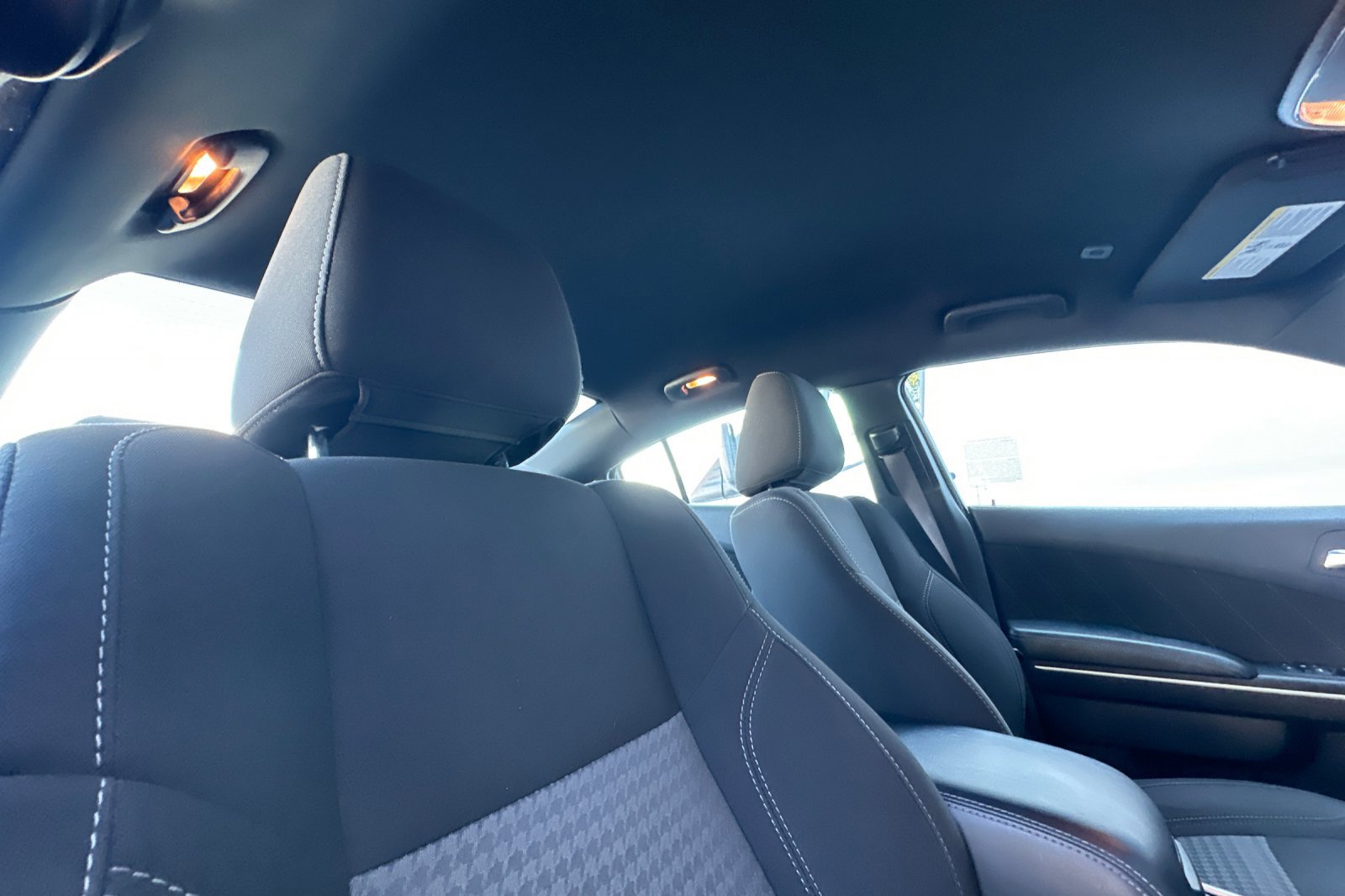 2023 Dodge Charger SXT photo 15