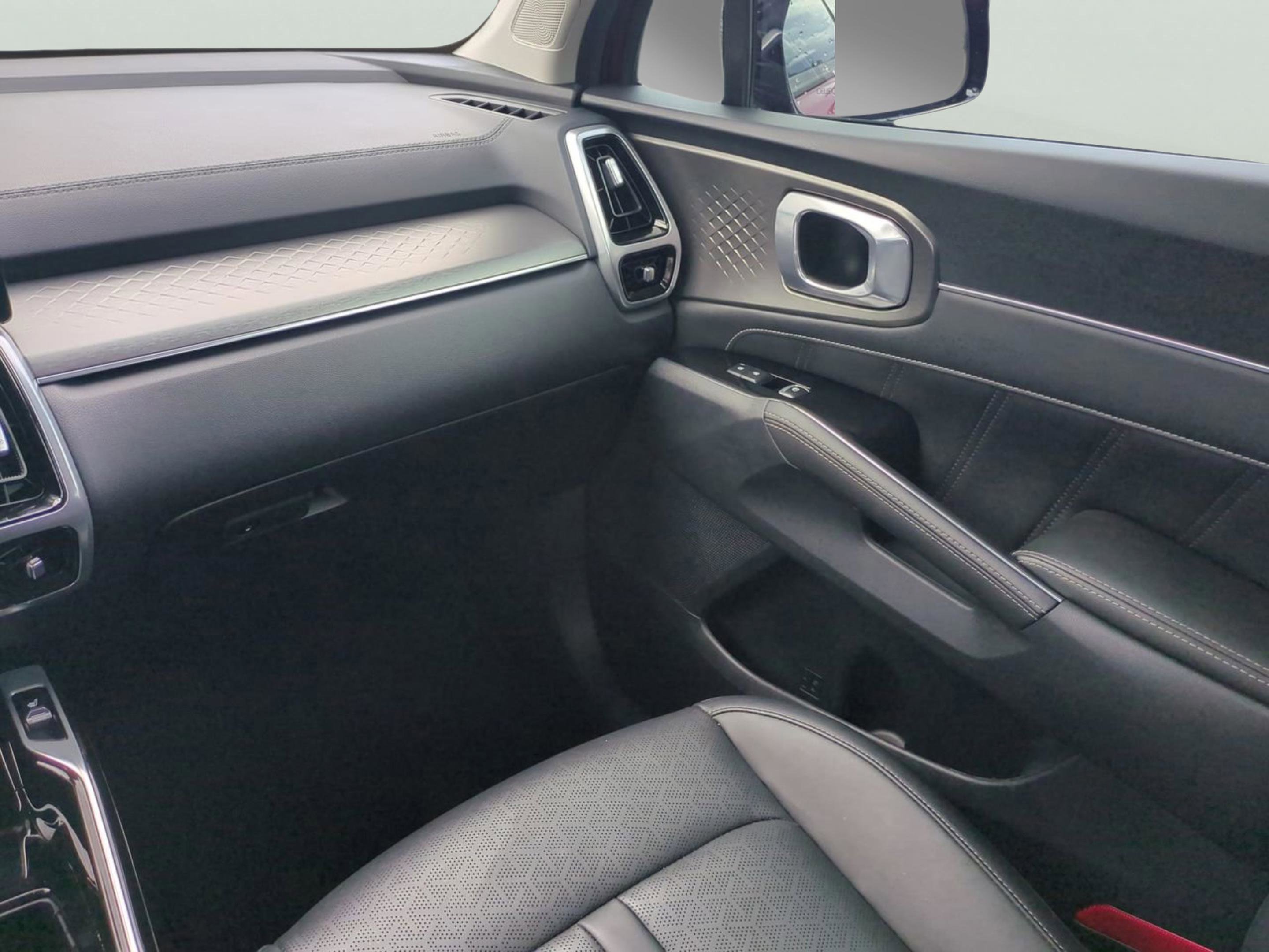 2023 Kia Sorento SX photo 16