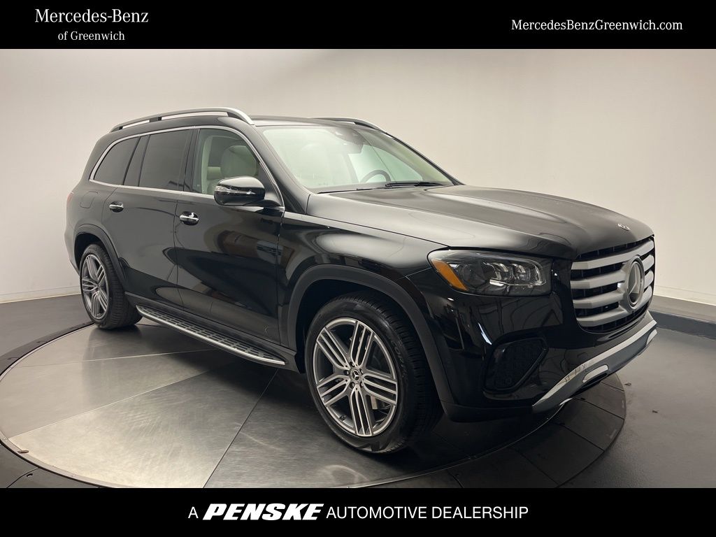 2026 Mercedes-Benz GLS Base's photo