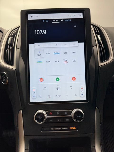2022 Ford Edge SEL photo 38