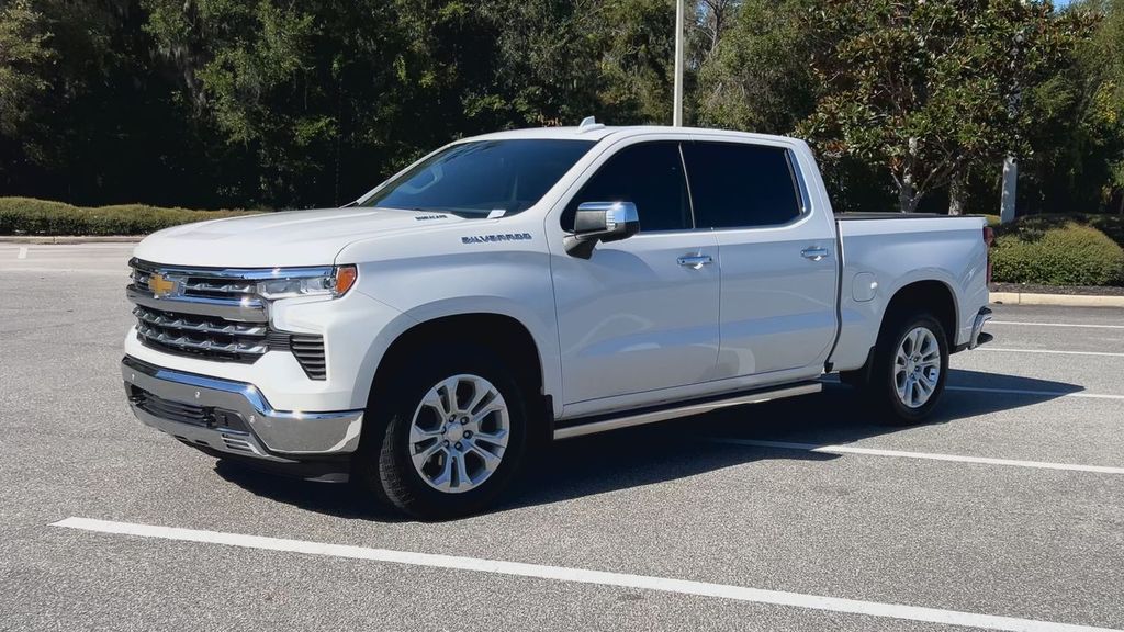 2023 Chevrolet Silverado 1500 LTZ photo 4