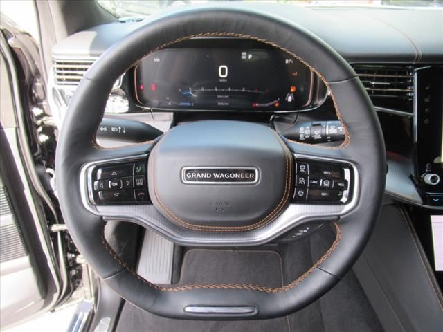2023 Jeep Grand Wagoneer III photo 31
