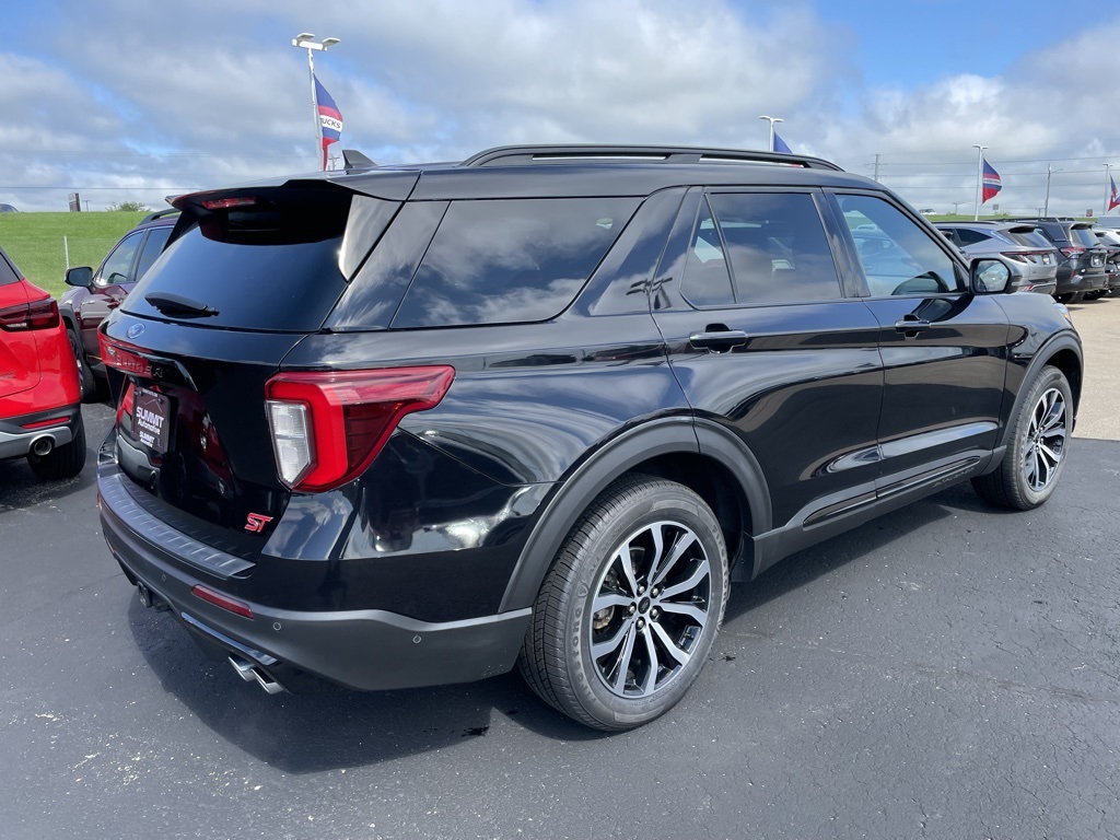 2021 Ford Explorer ST photo 4