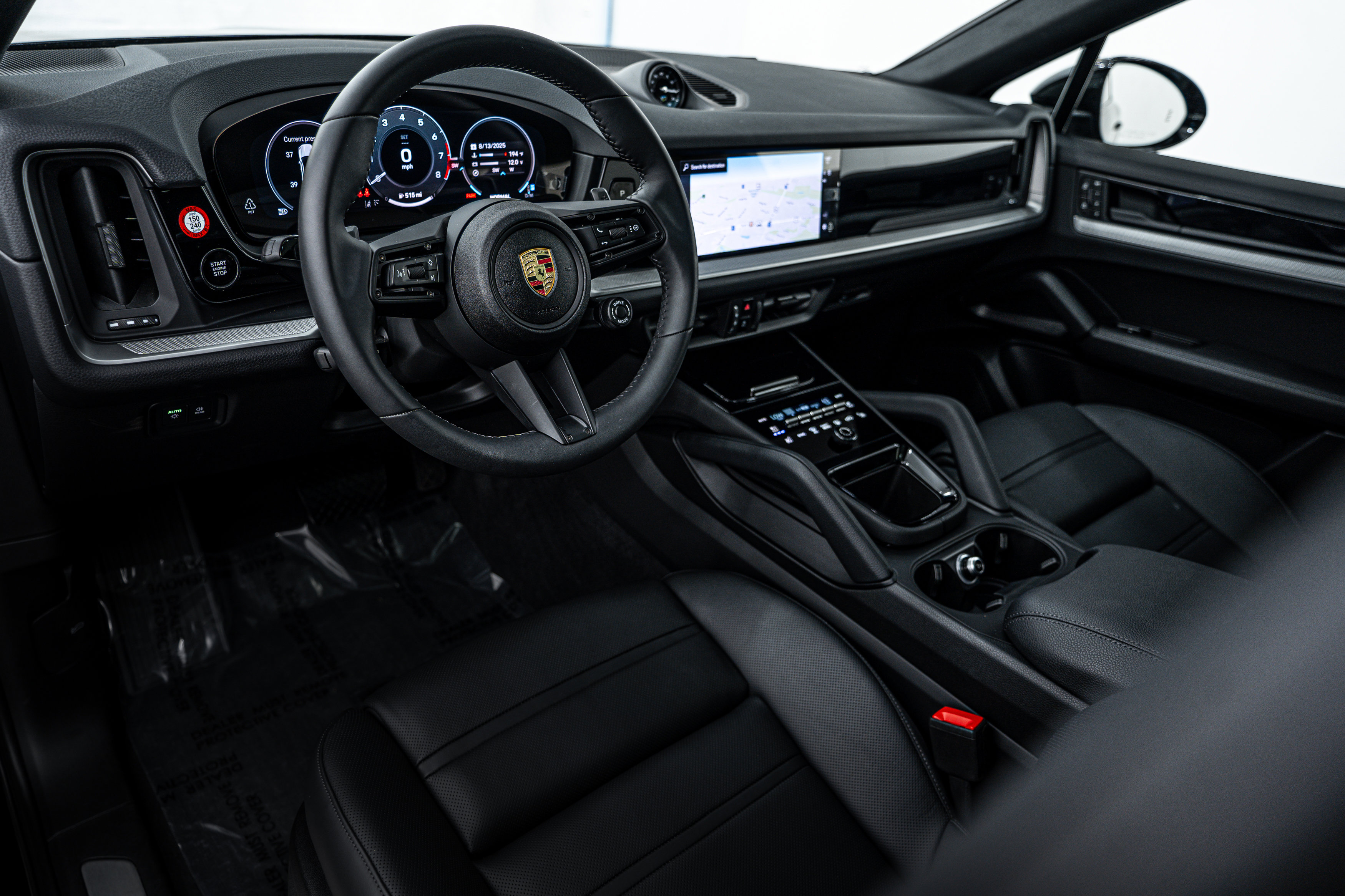 2025 Porsche Cayenne Coupe photo 4