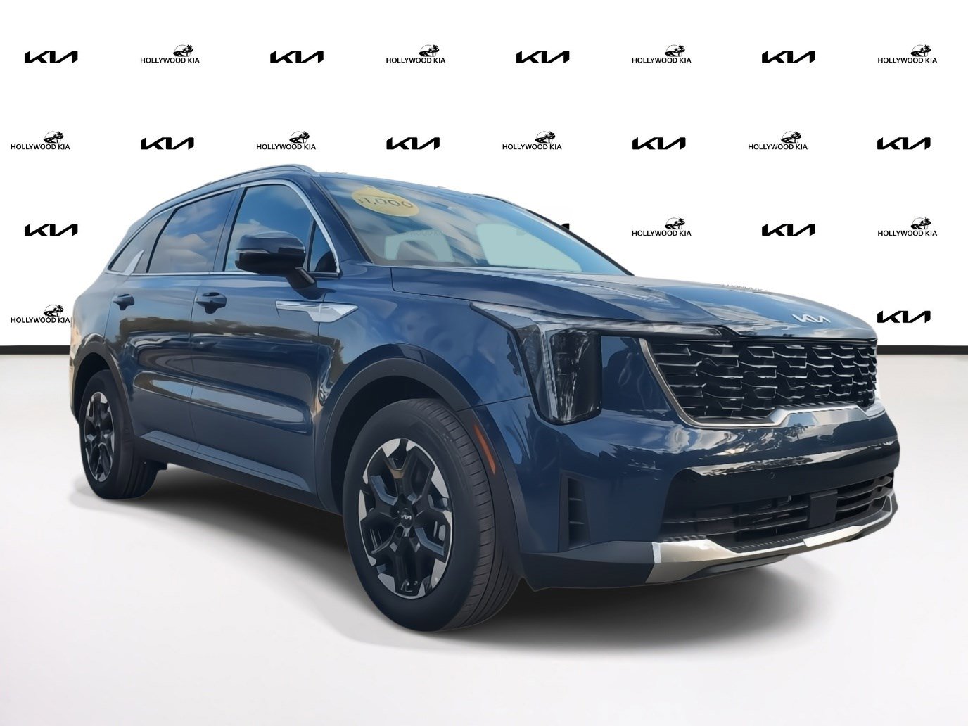 2025 Kia Sorento S's photo