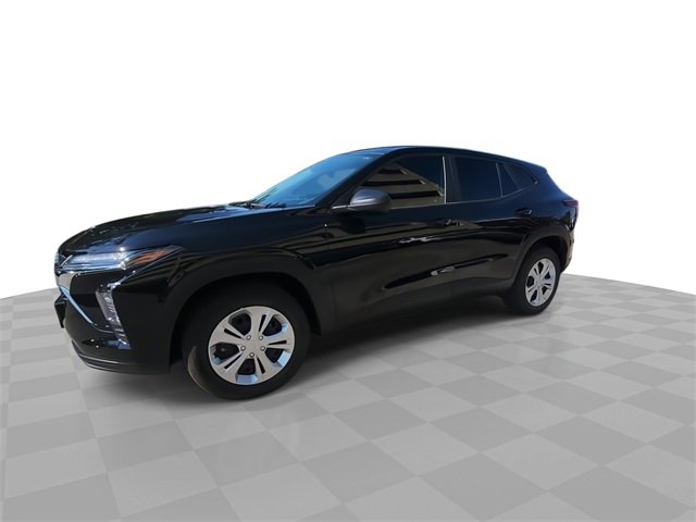 2024 Chevrolet Trax LS photo 3