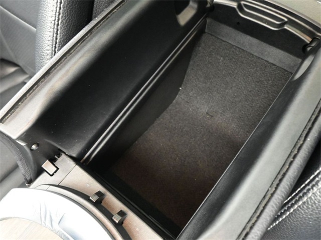 2015 Mercedes Benz C 300 4MATIC photo 3