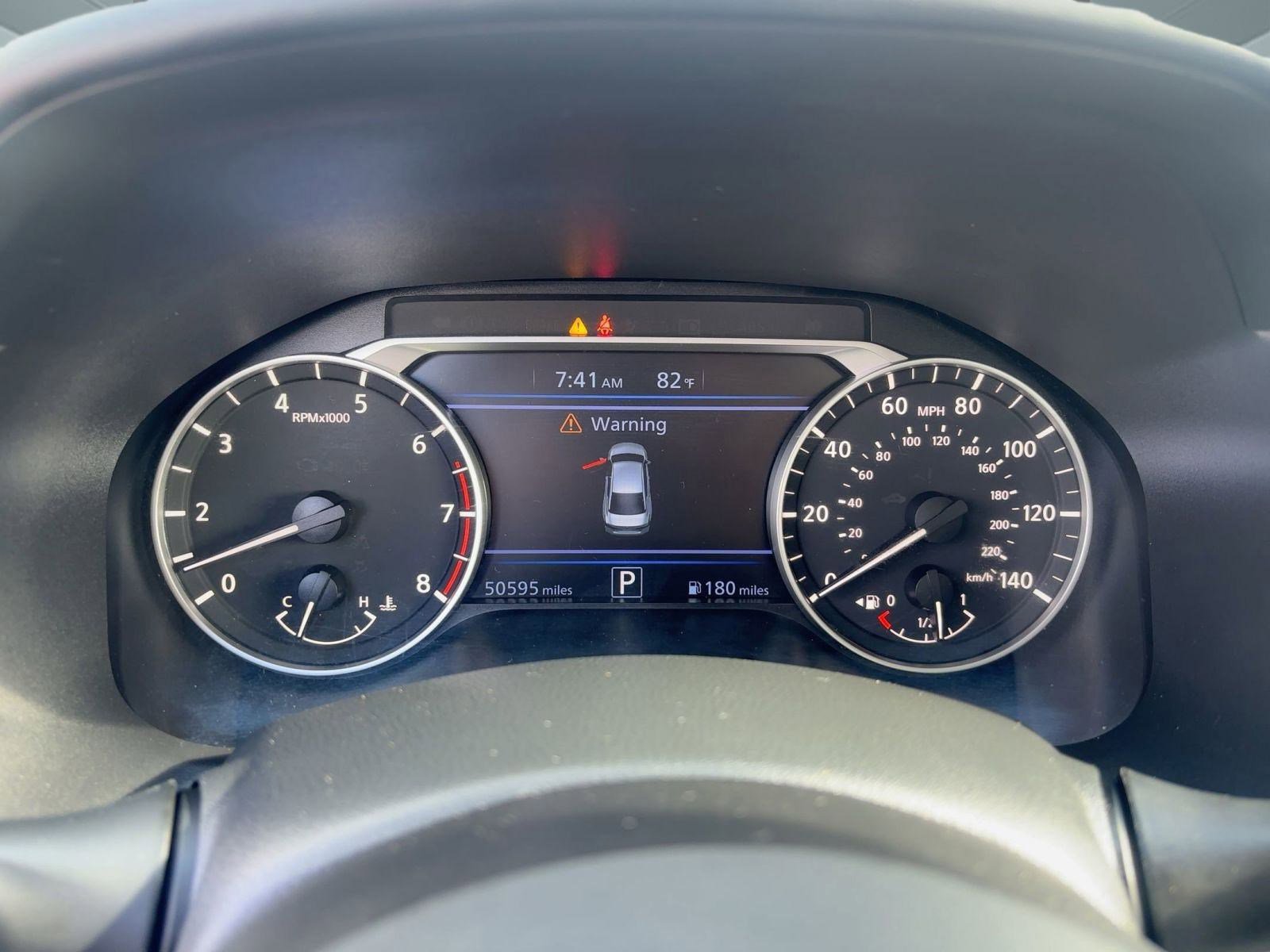 2023 Nissan Altima 2.5 SR photo 17