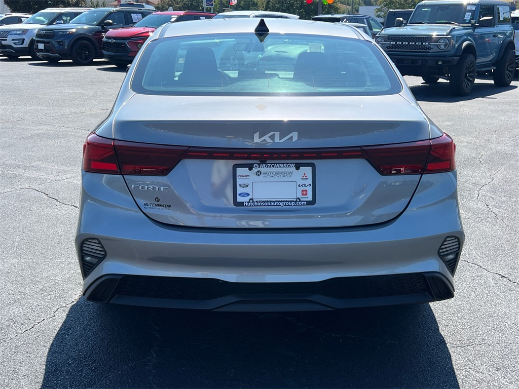2024 Kia Forte LXS photo 6