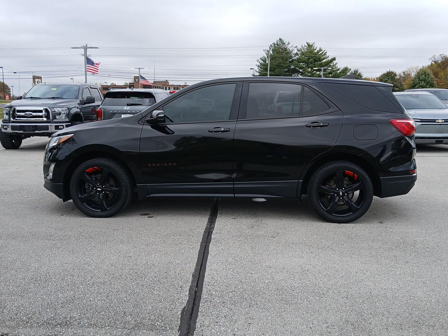 Used 2019 Chevrolet Equinox LT with VIN 2GNAXVEX3K6206465 for sale in Crawfordsville, IN