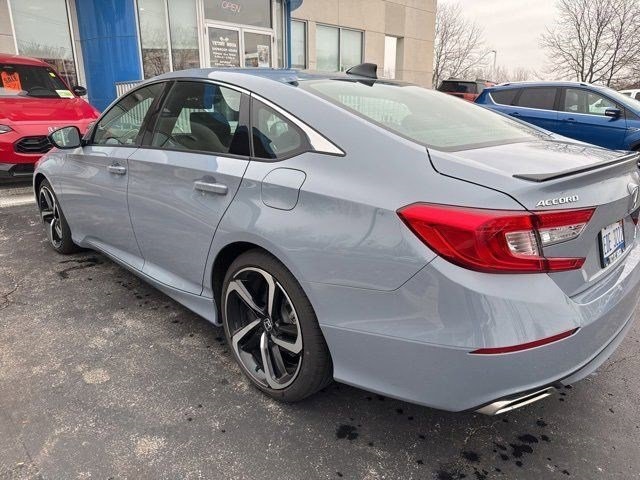 2022 Honda Accord Sport 2.0T photo 2