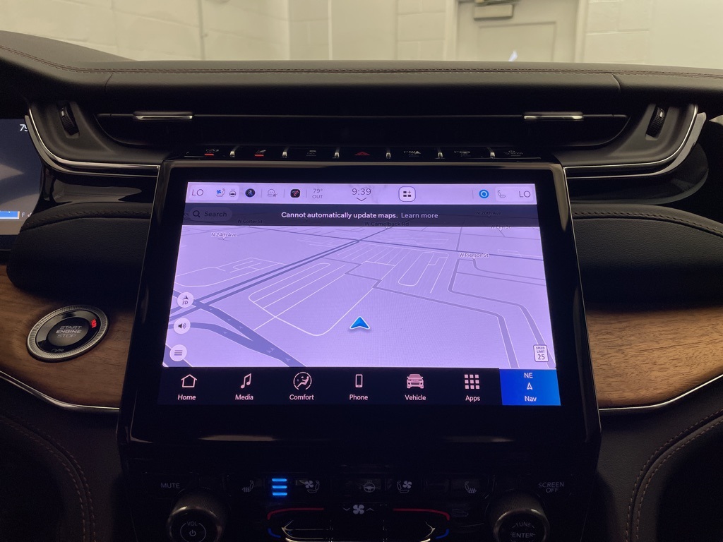 2025 Jeep Grand Cherokee L Summit Reserve photo 11